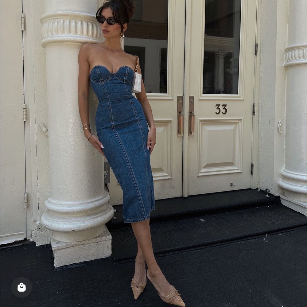 NWT LIONESS Smokeshow Denim Midi Dress